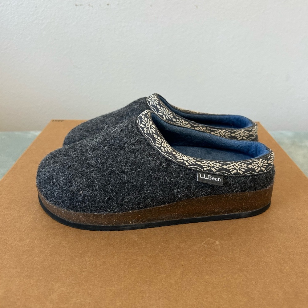 Women's L.L.Bean Wool Slipper Clog size 6 in EUC